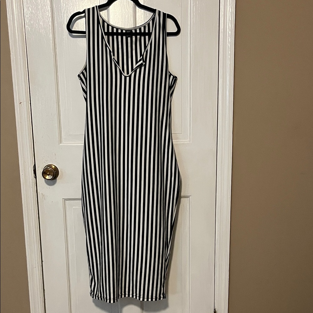 SHEIN Black and White Striped Midi Dress